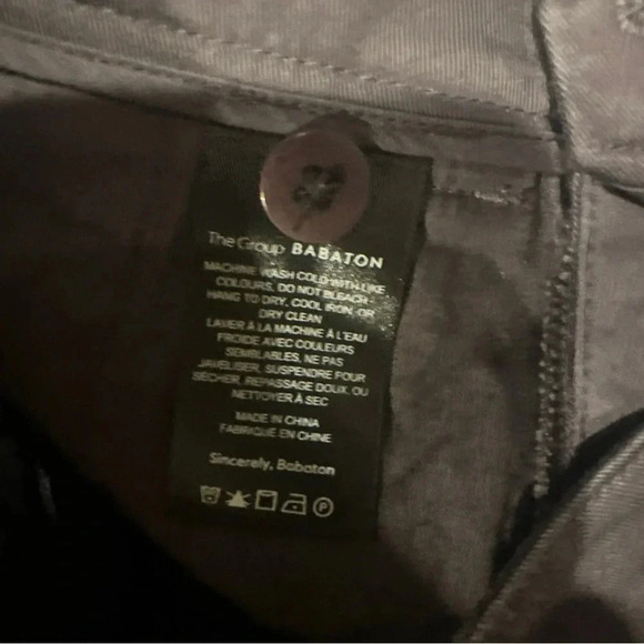 the group babaron size 4
Women's Cargó Jeans Gray Color
Perfect condition - Picture 3 of 9